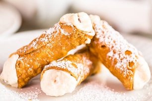cannoli.jpg