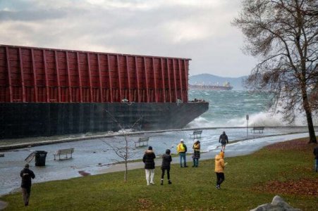 barge4.jpg