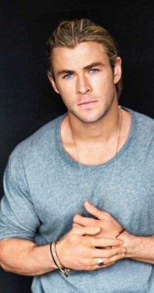 Chris Hemsworth.jpg