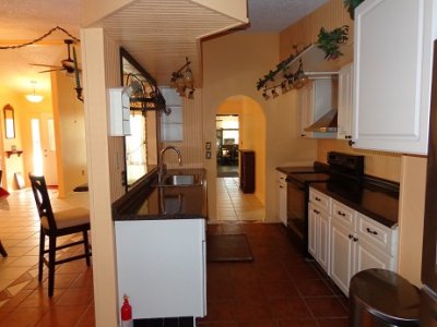 FL kitchen new.JPG