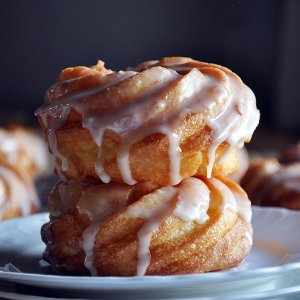 French-crullers-doughnut-recipe-14-600x600.jpg