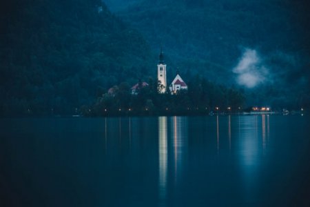 zan-janzekovic-roZhx0GNcnQ-unsplash.jpg
