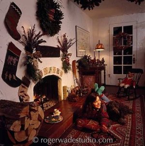 christmas-fireplaces9.JPG