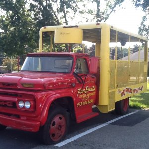carnival-truc-1k.jpg