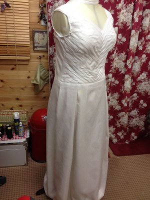 wedding dress 002.JPG