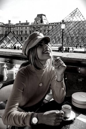 cafe bw sl.jpg