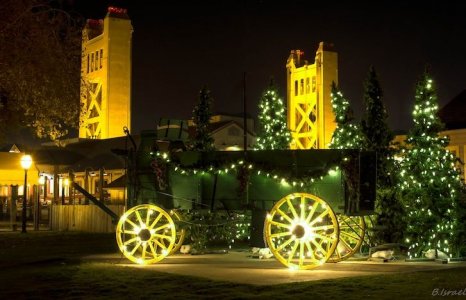 old town xmas 2021.jpg