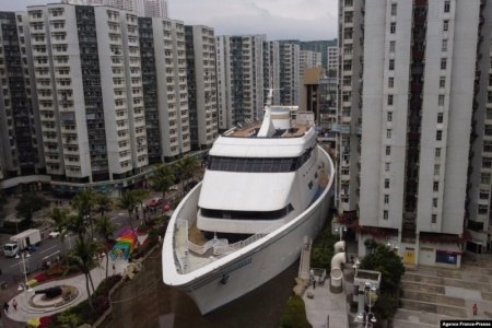 boat2.jpg