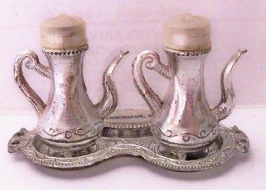 silver coffee pots1.jpg