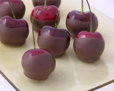 144-Chocolate-Dipped-Cherries.jpg
