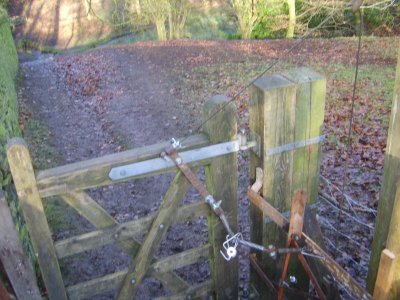 Gate closure.4.JPG