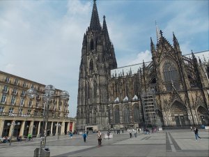 cologne3.jpg
