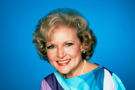 betty-white-golden-girls.jpg betty-white-golden-girls.jpg