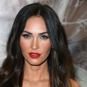 actress-megan-fox-appears-at-forever-21-to-promote-her-new-news-photo-1625842208.jpg