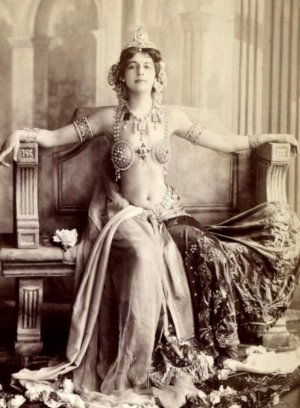 marta hari.jpg