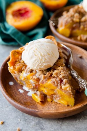 peach-crumble-pie-recipe.jpg