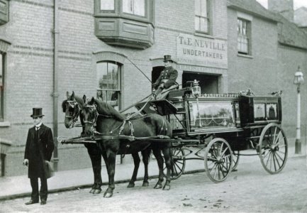 Early-shellabier-and-pair-outside-Victoria-Street-premises-1910-v1 copy.jpg
