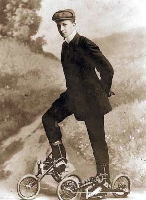 Skates @.jpg