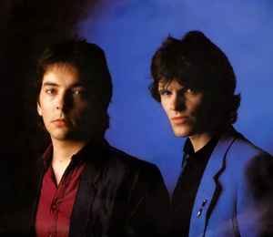 NAKED EYES.jpg NAKED EYES.jpg