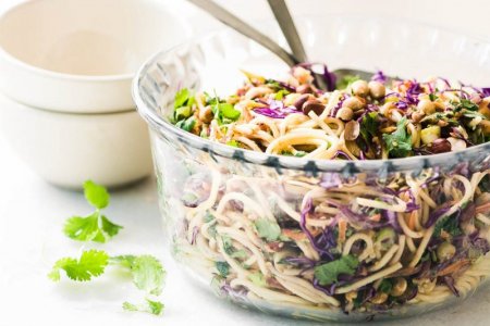spicy-Thai-spaghetti-salad-4731-May-16-2018[1].jpg