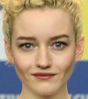 julia_garner_headshot_1[1].jpg