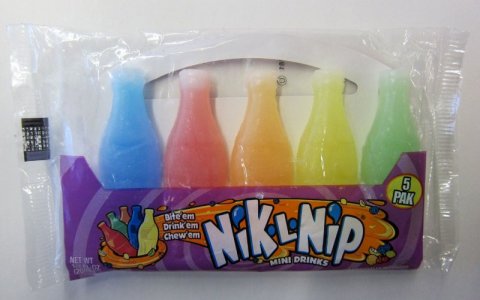 wax_bottle_candynikLnip.jpg