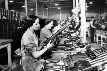 women guns.jpg