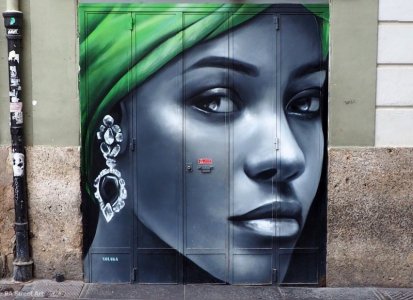 Xolaka-mural-Valencia-street-art-graffiti-spain-españa-aerosol-art-graff-mujer-woman-buenosai...jpg