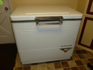 outside freezer.jpg outside freezer.jpg