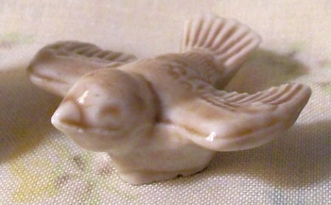 bird figurine1.jpg