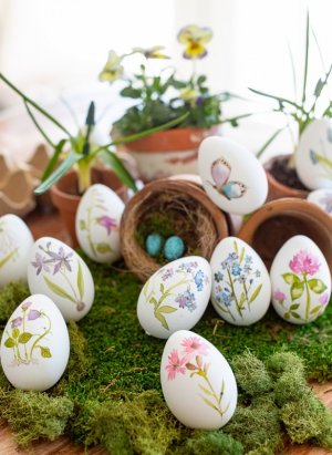 handpaintedeastereggs-1-3.jpg