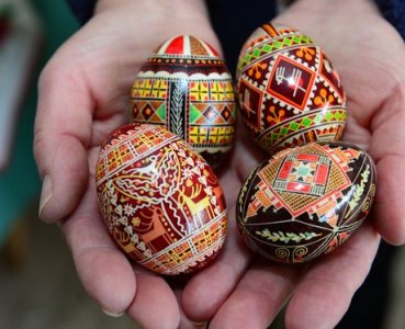 easter-eggs-13-1397044183-view-0.jpg