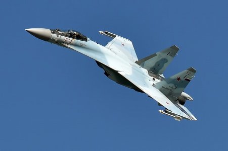 russian plane.jpg