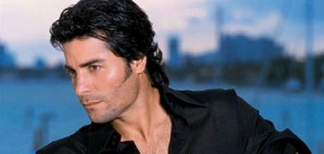 chayanne-en-lima-2011.jpg