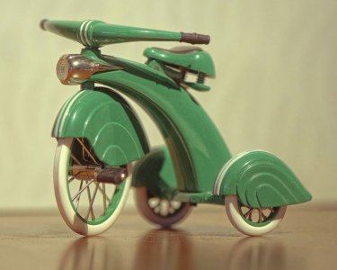 vintagetoys041322.jpg