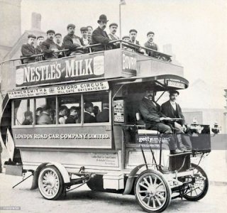 Bus @.jpg