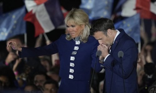 macron.jpg