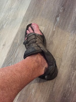 slippers.jpg slippers.jpg