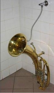 funny-urinal.jpg