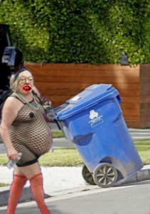 taking-out-trash-with-lips.jpg