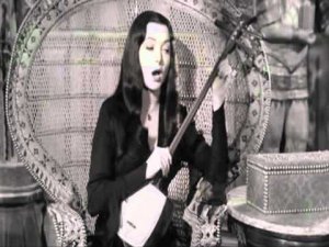 morticia-with-shamisen.jpg