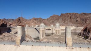 dam.jpg