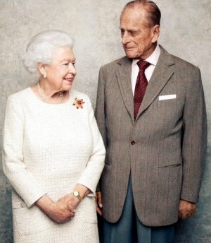 Scarab Brooch worn by the Queen.jpg