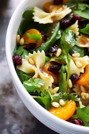 bowtie-pasta-spinach-salad-6[1].jpg