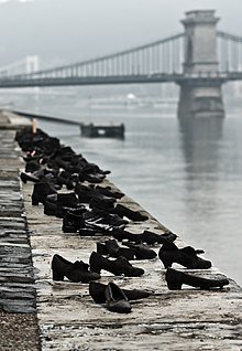 Shoes_Danube_Promenade_IMGP1297.jpg Shoes_Danube_Promenade_IMGP1297.jpg