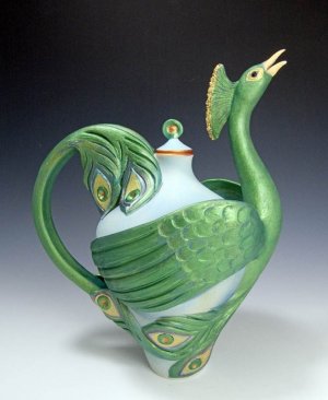 Peacock-Teapot.jpg