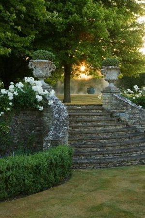 follow garden stair.jpg