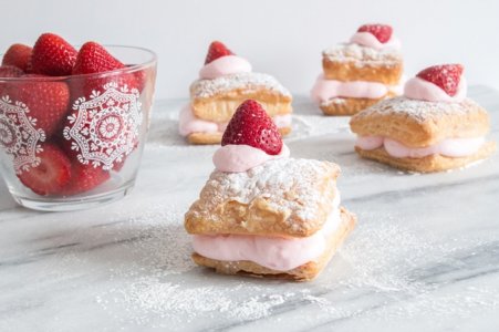 strawberry-cream-puffs-6-680[1].jpg