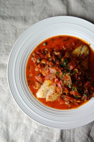 Fish+with+Rustic+Mediterranean+Sauce[1].jpg
