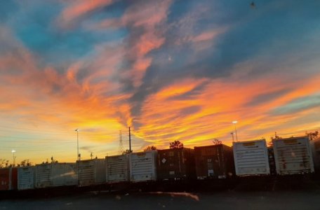 Salaam's Truckyard Sunrise.jpg